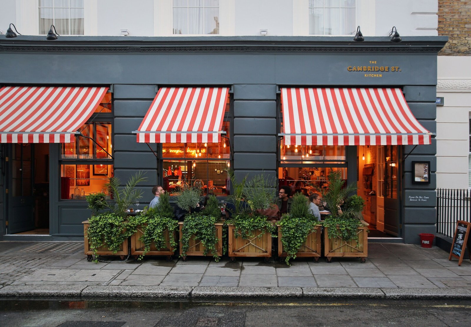 Artist Residence London — eat & drink