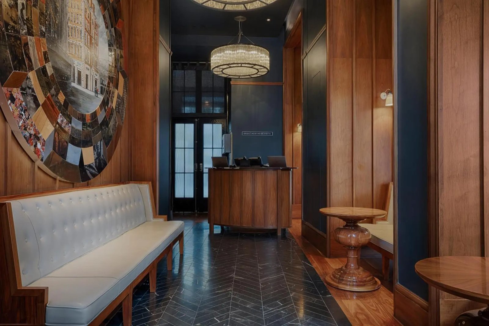 Kaya Great Northern Hotel — vibe