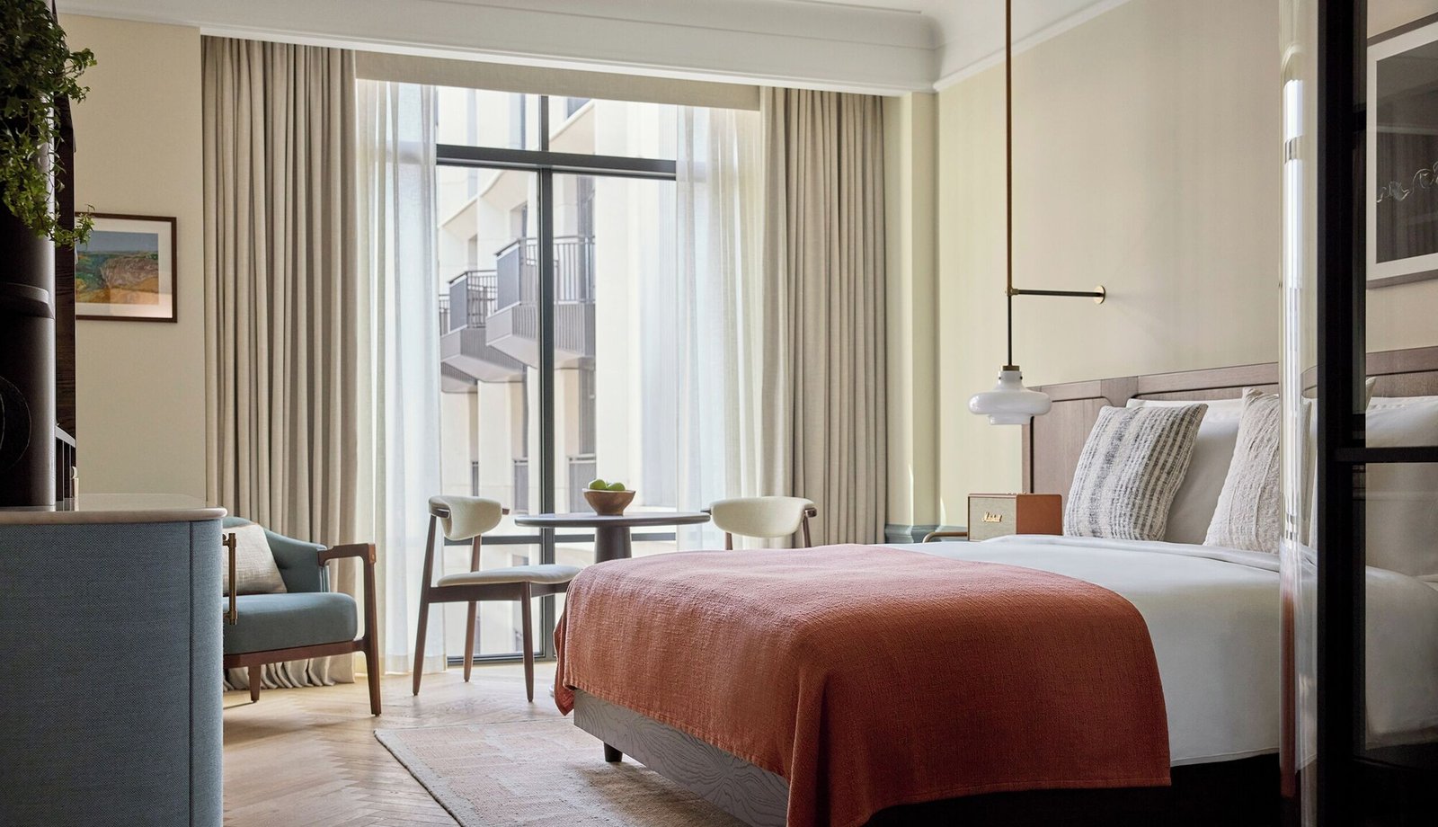 Six Senses London — rooms