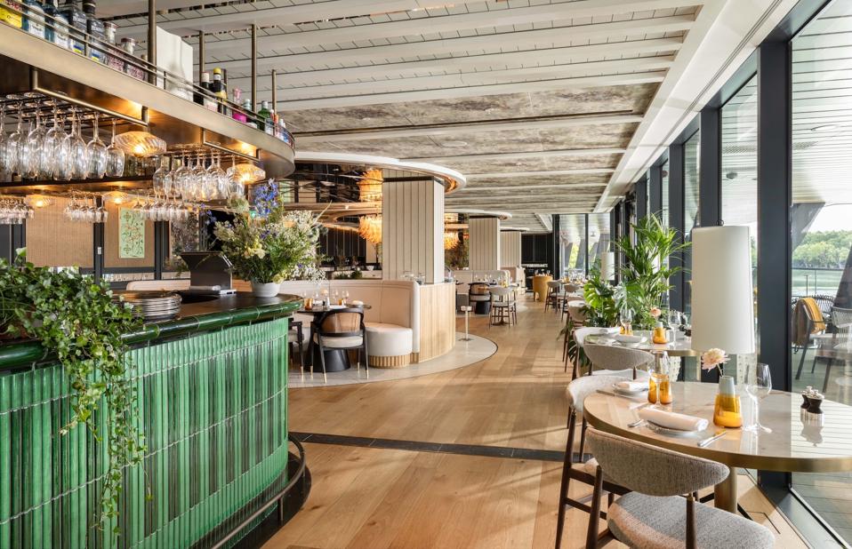 Fulham Pier Hotel — eat & drink
