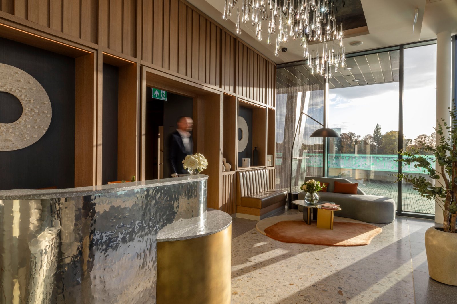 Fulham Pier Hotel — vibe