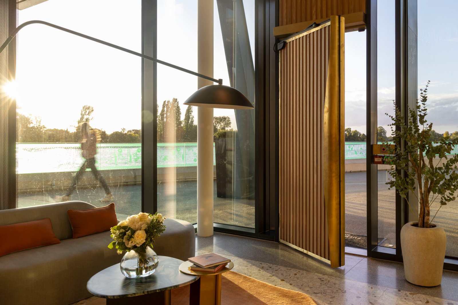 Fulham Pier Hotel — eat & drink