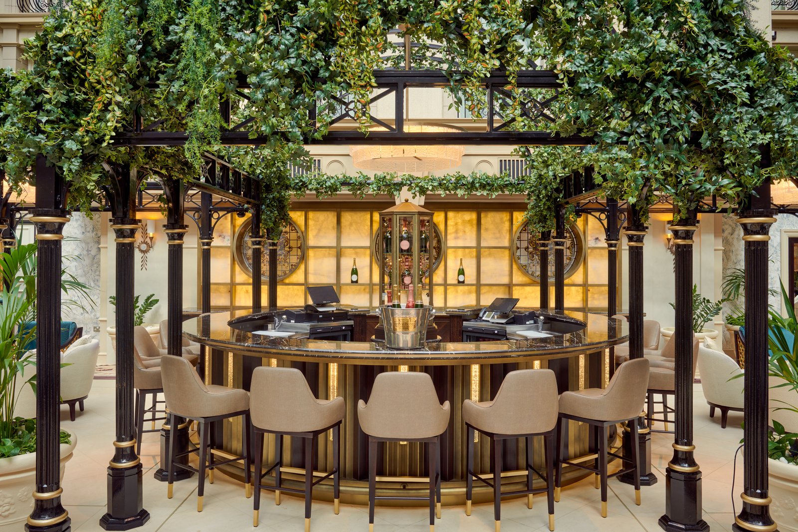 The Landmark London, at the table