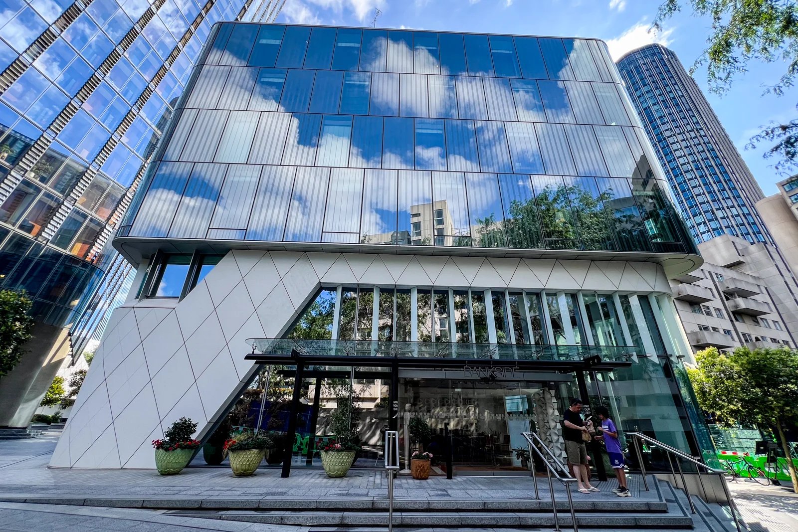 Bankside Hotel, Autograph Collection — backstory