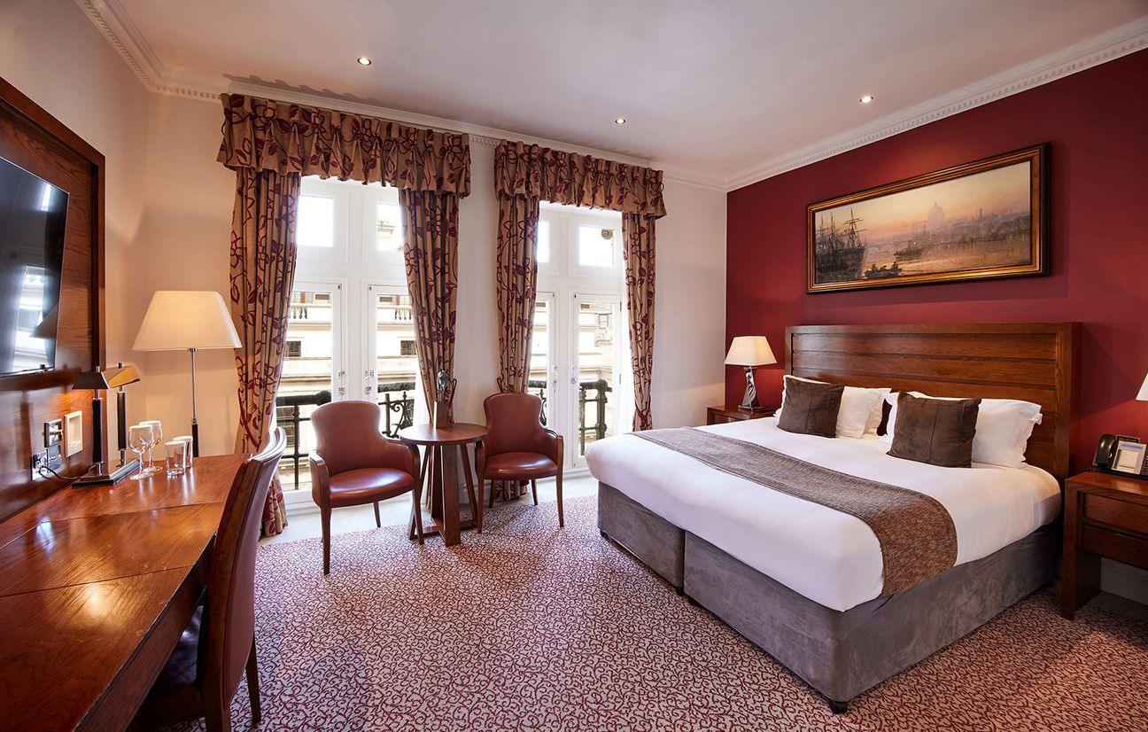 The Royal Horseguards Hotel — rooms