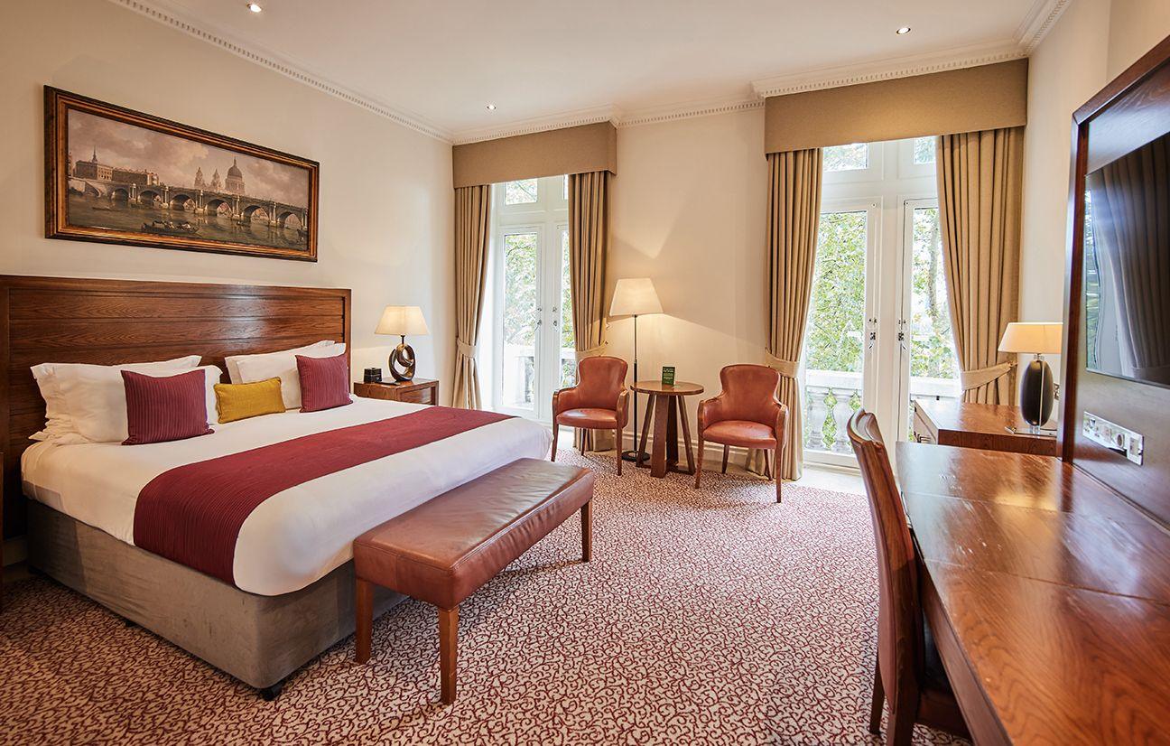 The Royal Horseguards Hotel — rooms