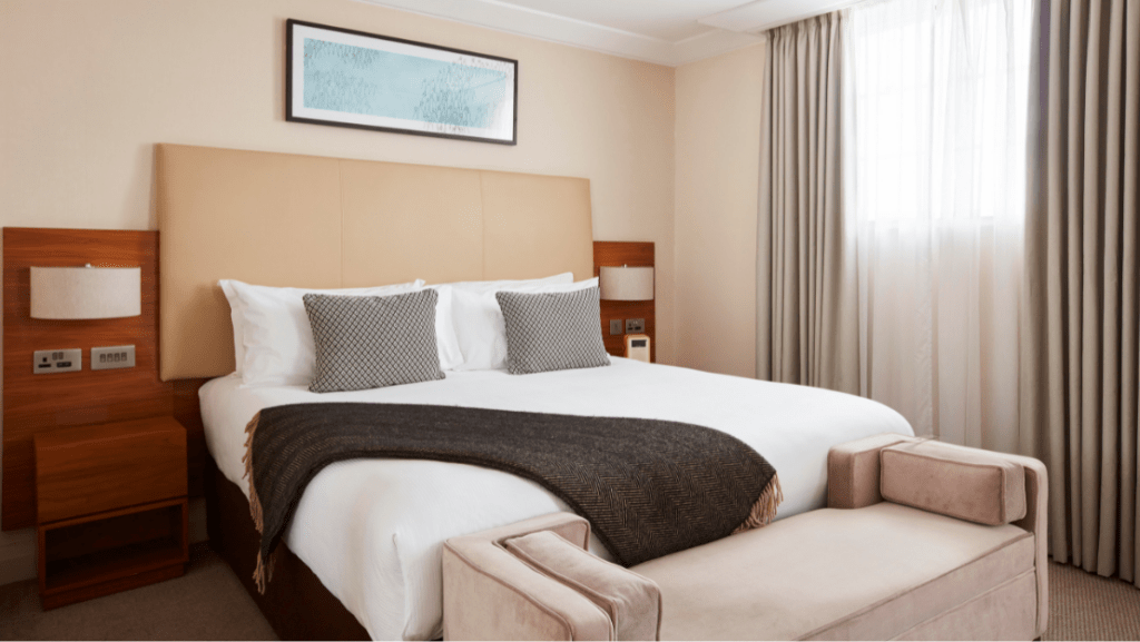 The Clermont London, Charing Cross Hotel — rooms