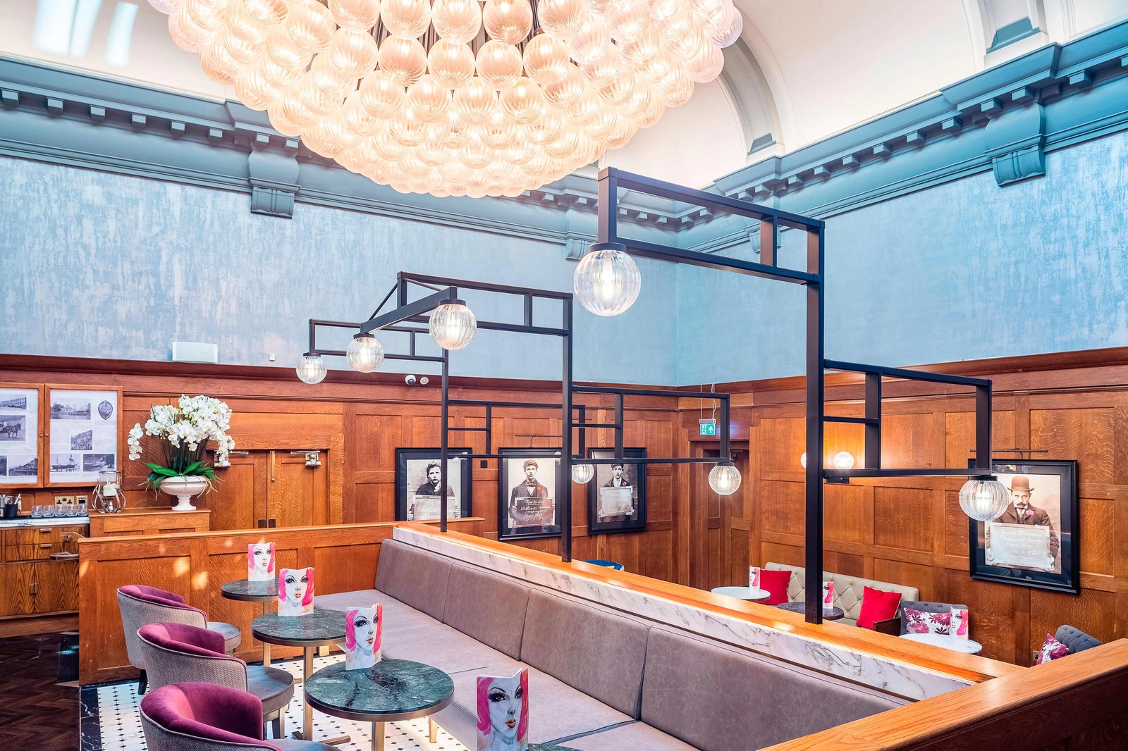 The Dixon, Tower Bridge, Autograph Collection, the courtroom bar
