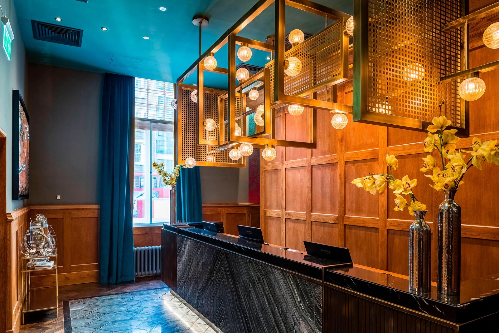 The Dixon, Tower Bridge, Autograph Collection — vibe