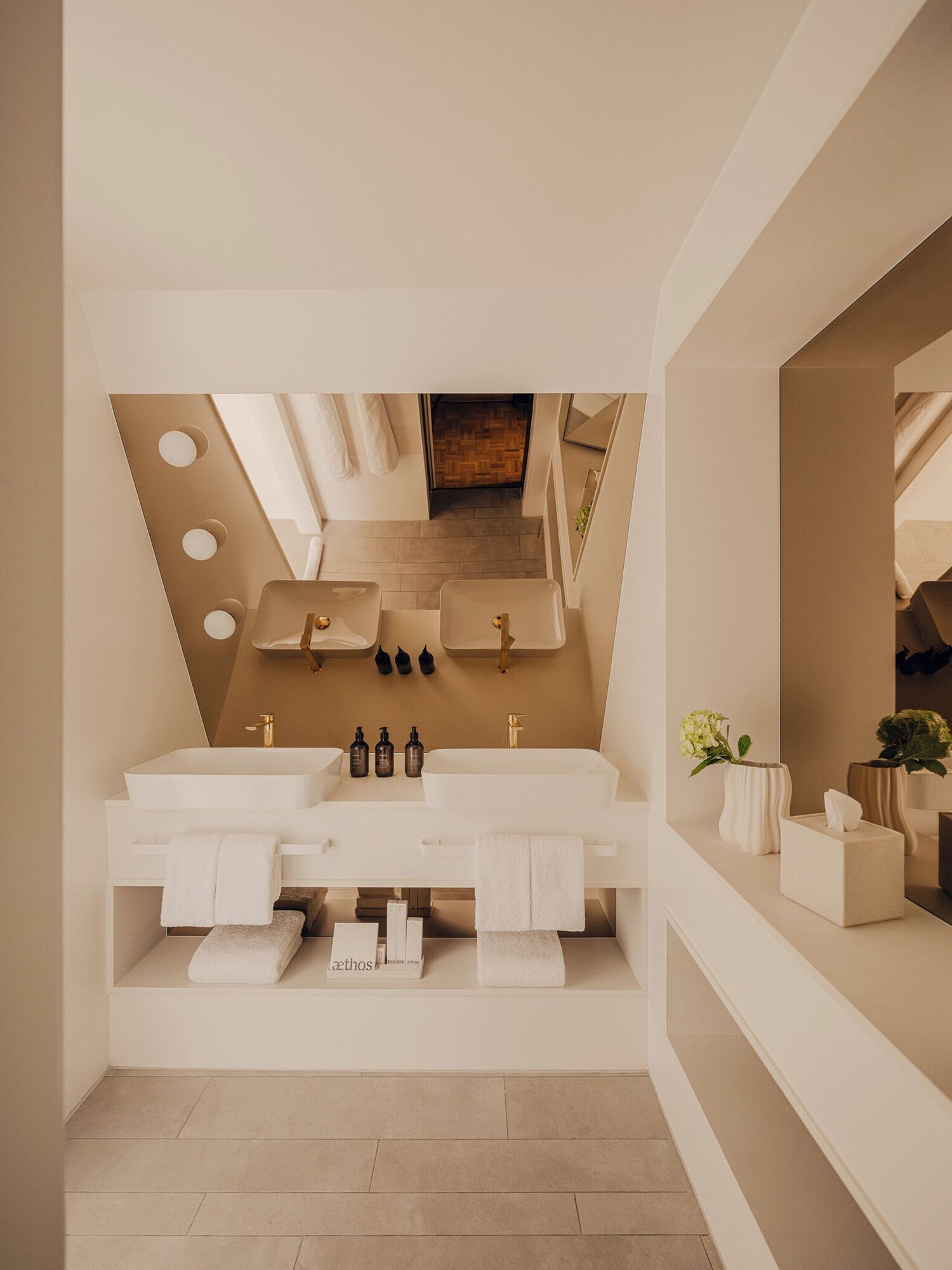 Aethos London Shoreditch — rooms