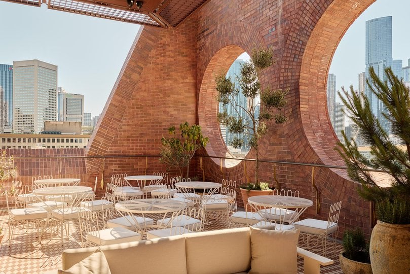 Hyde Melbourne Place — vibe