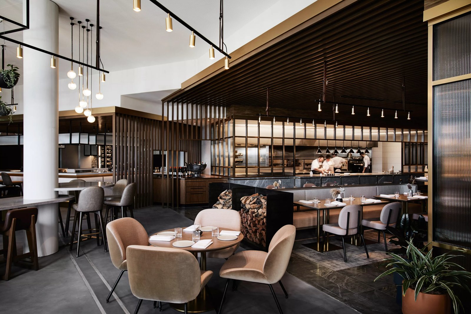 Hotel Chadstone Melbourne — eat & drink