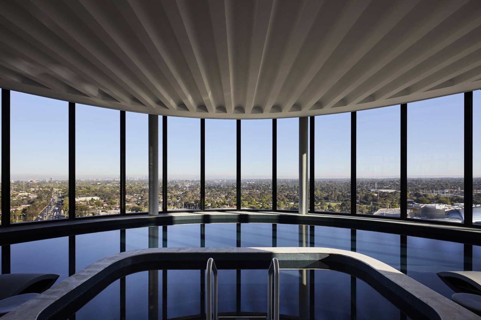 Hotel Chadstone Melbourne — vibe