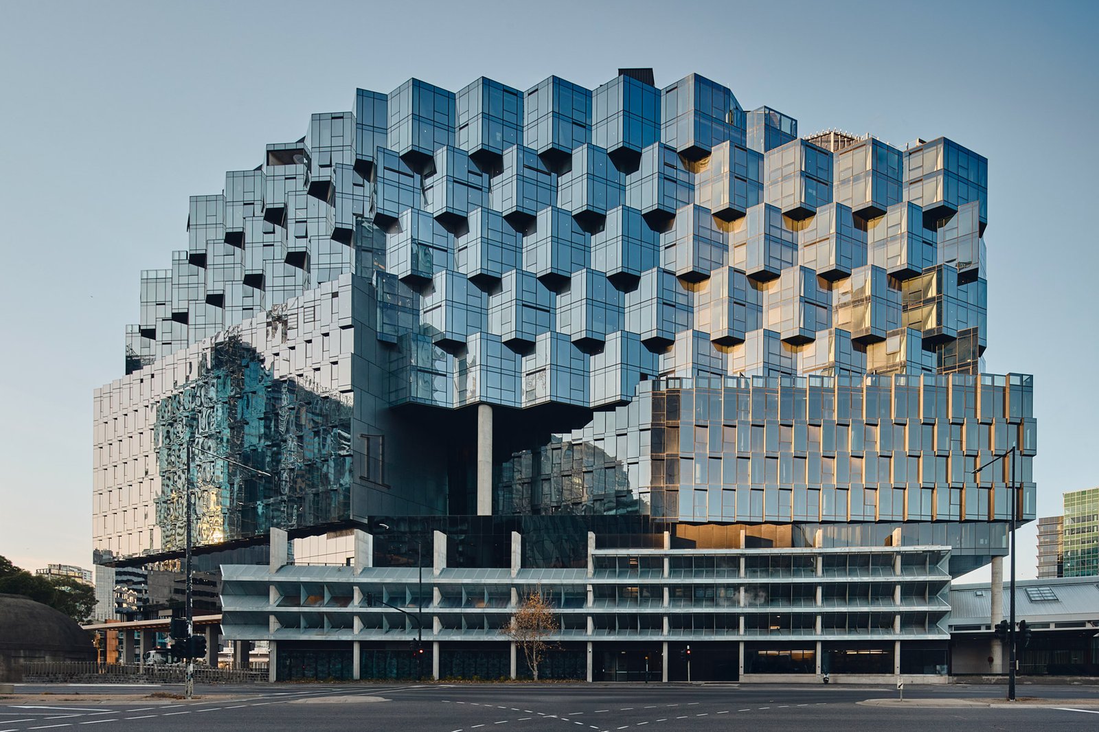 1 Hotel Melbourne — backstory