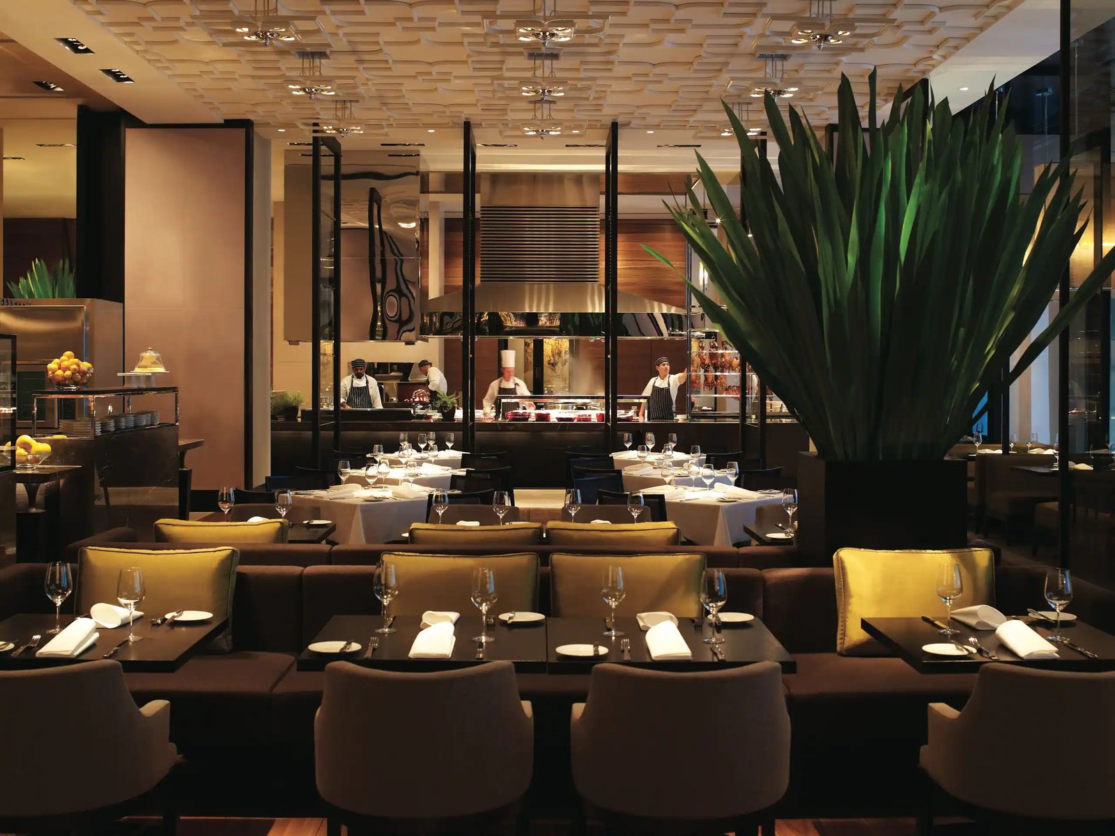 Grand Hyatt Melbourne — eat & drink