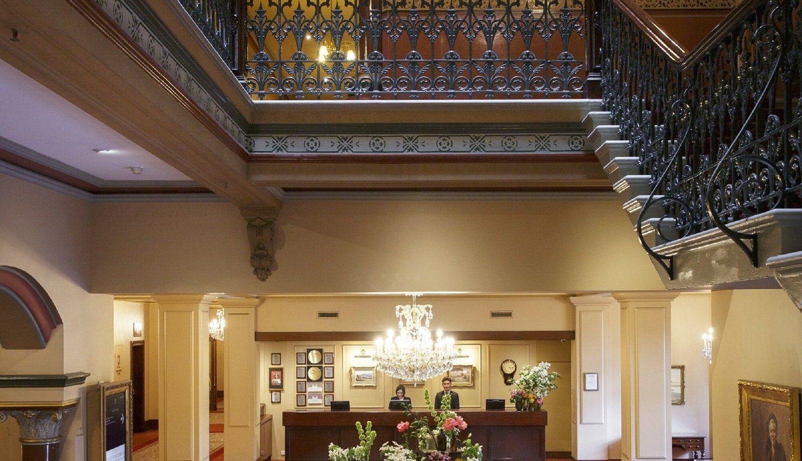The Hotel Windsor — vibe