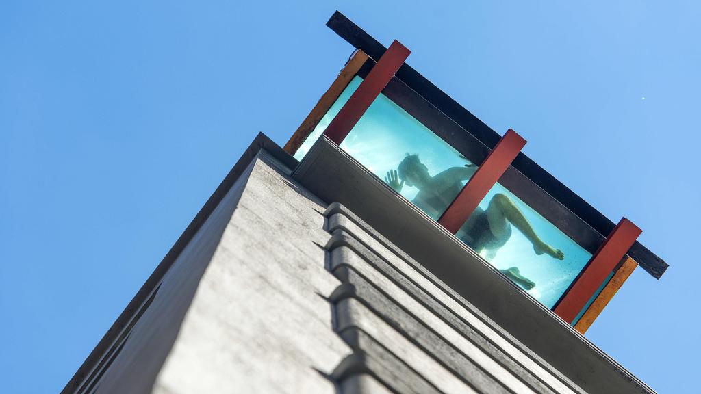 Adelphi Hotel, the pool