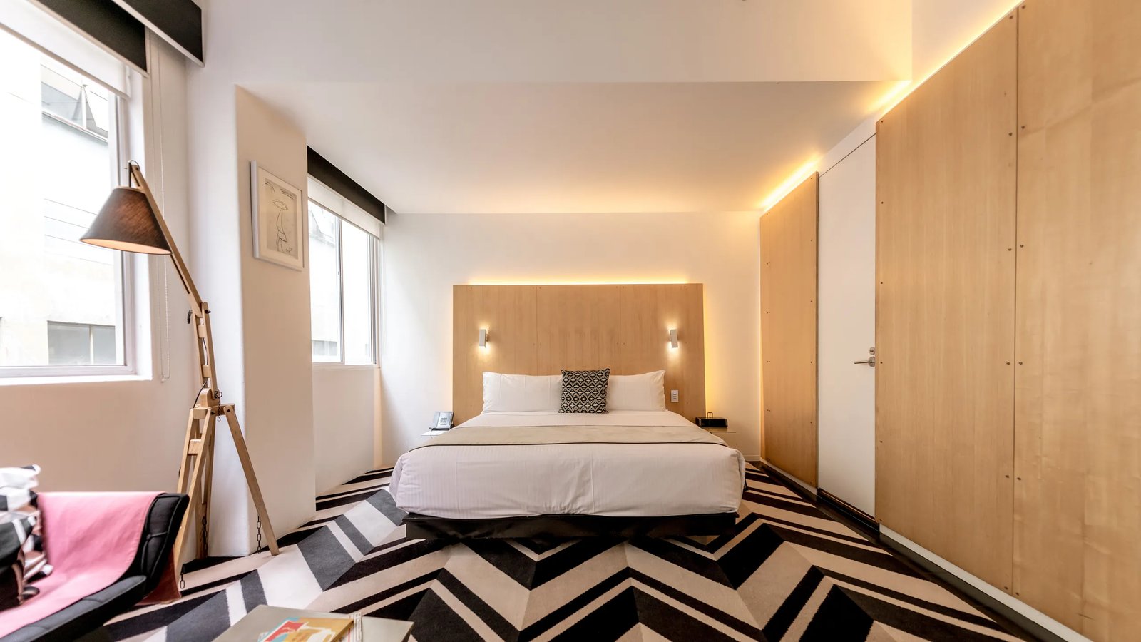 Adelphi Hotel — rooms
