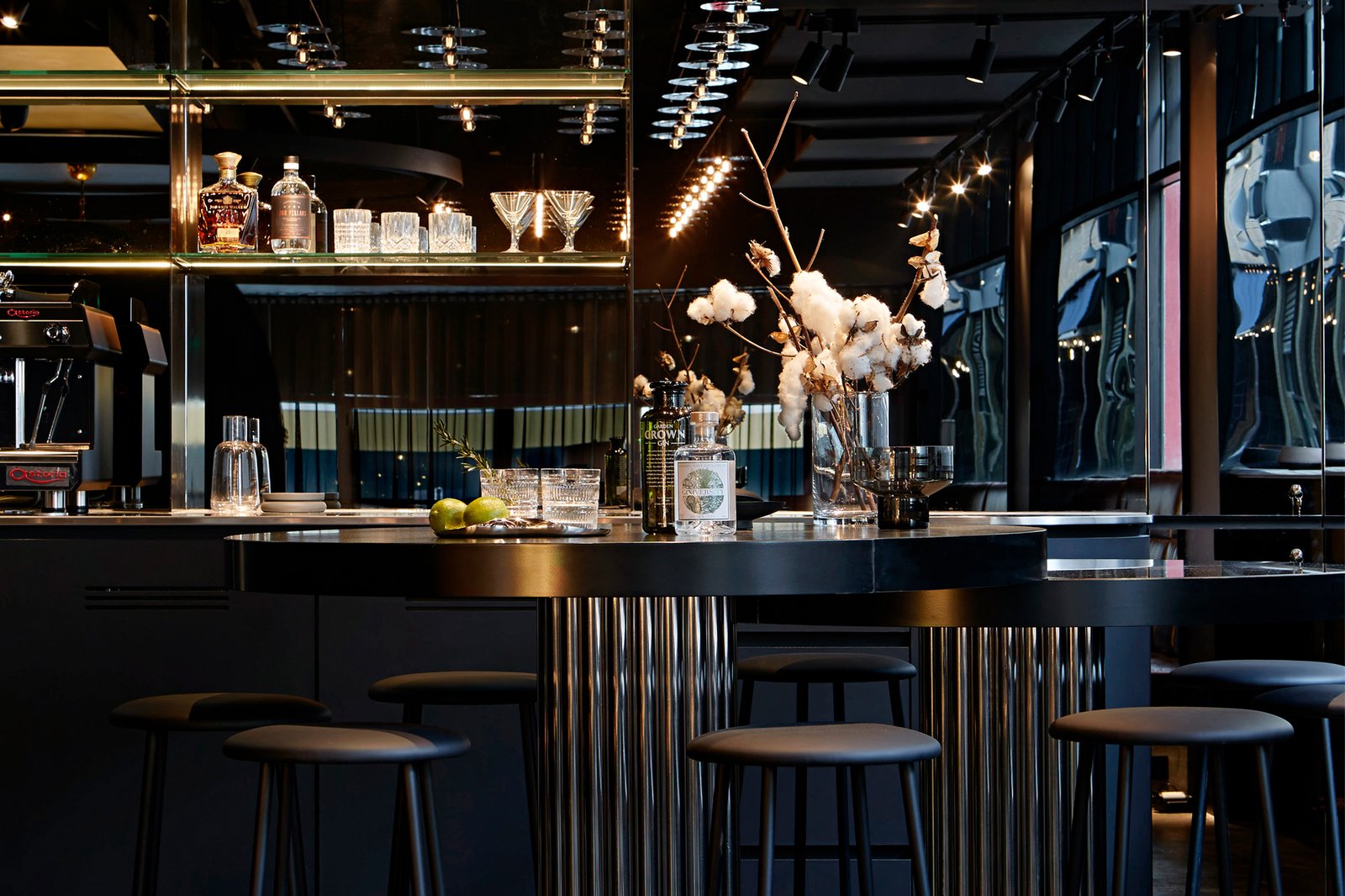 Lancemore Crossley St. — eat & drink