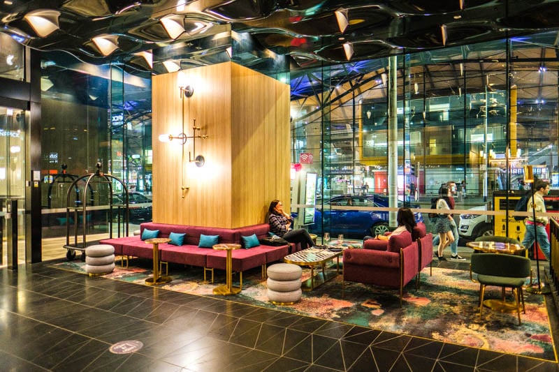 Mövenpick Hotel Melbourne On Spencer — vibe