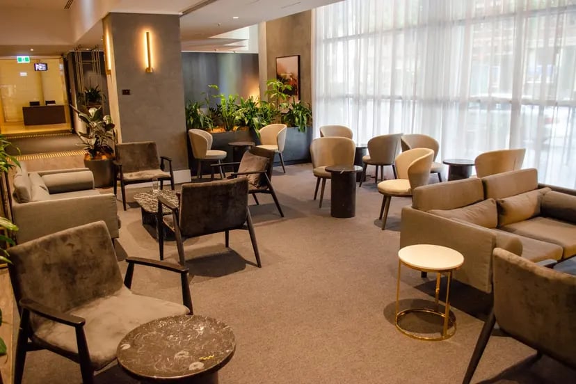 Melbourne Marriott Hotel — eat & drink