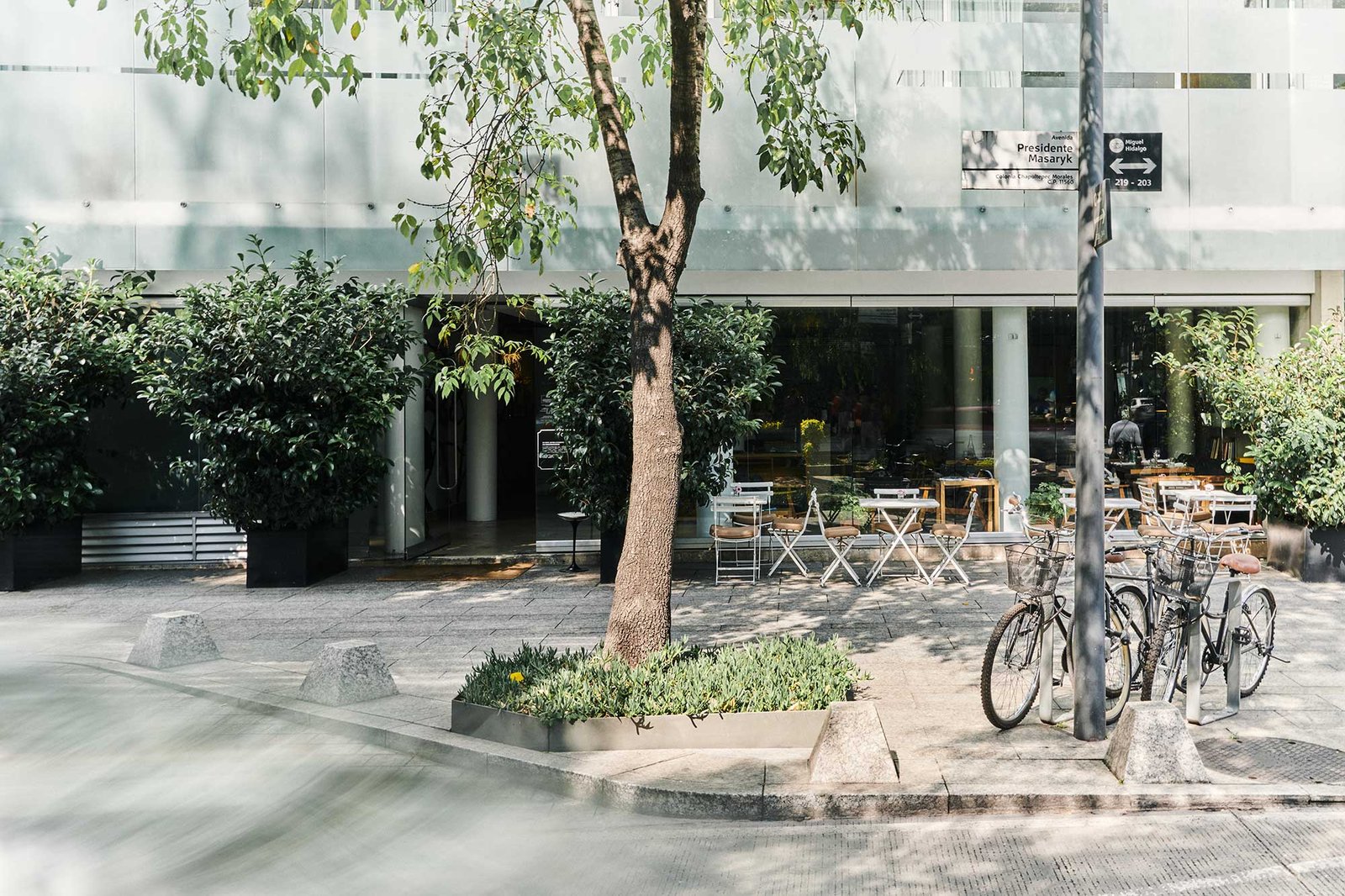 Habita Hotel — vibe
