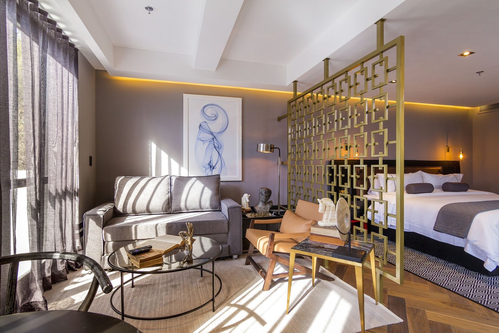 The Wild Oscar — rooms