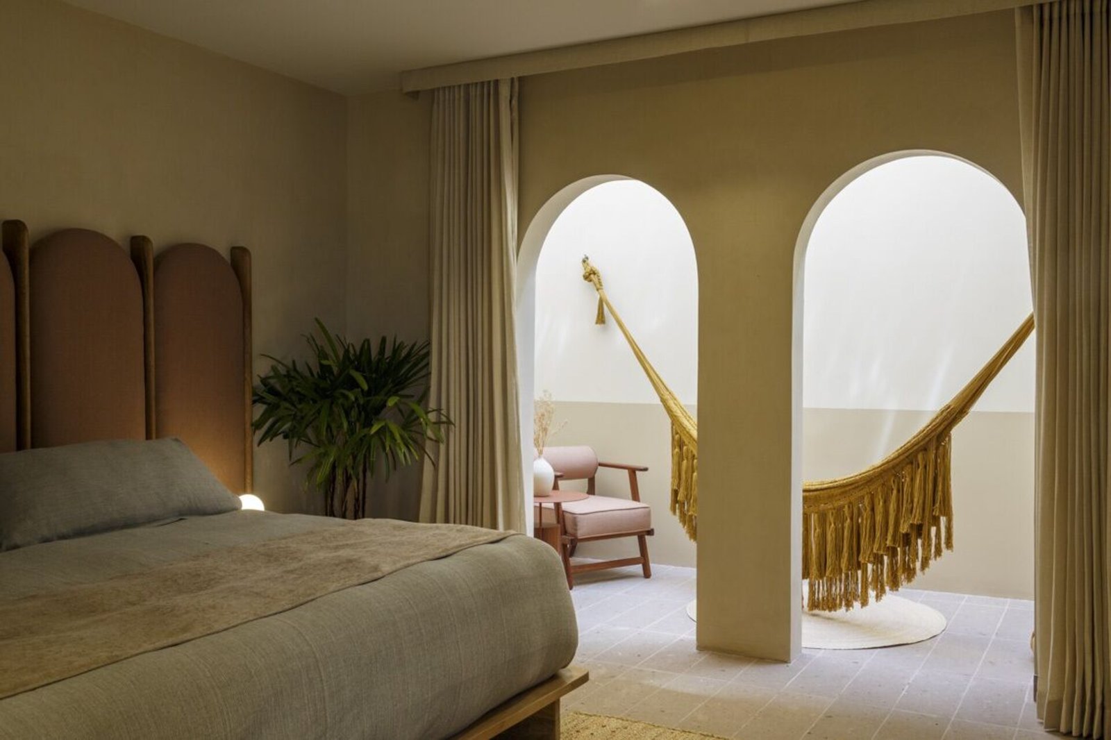 UMA Casa — rooms
