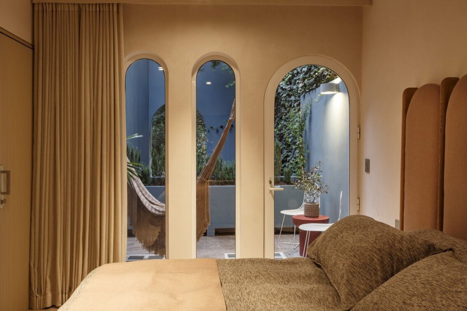 UMA Casa — rooms
