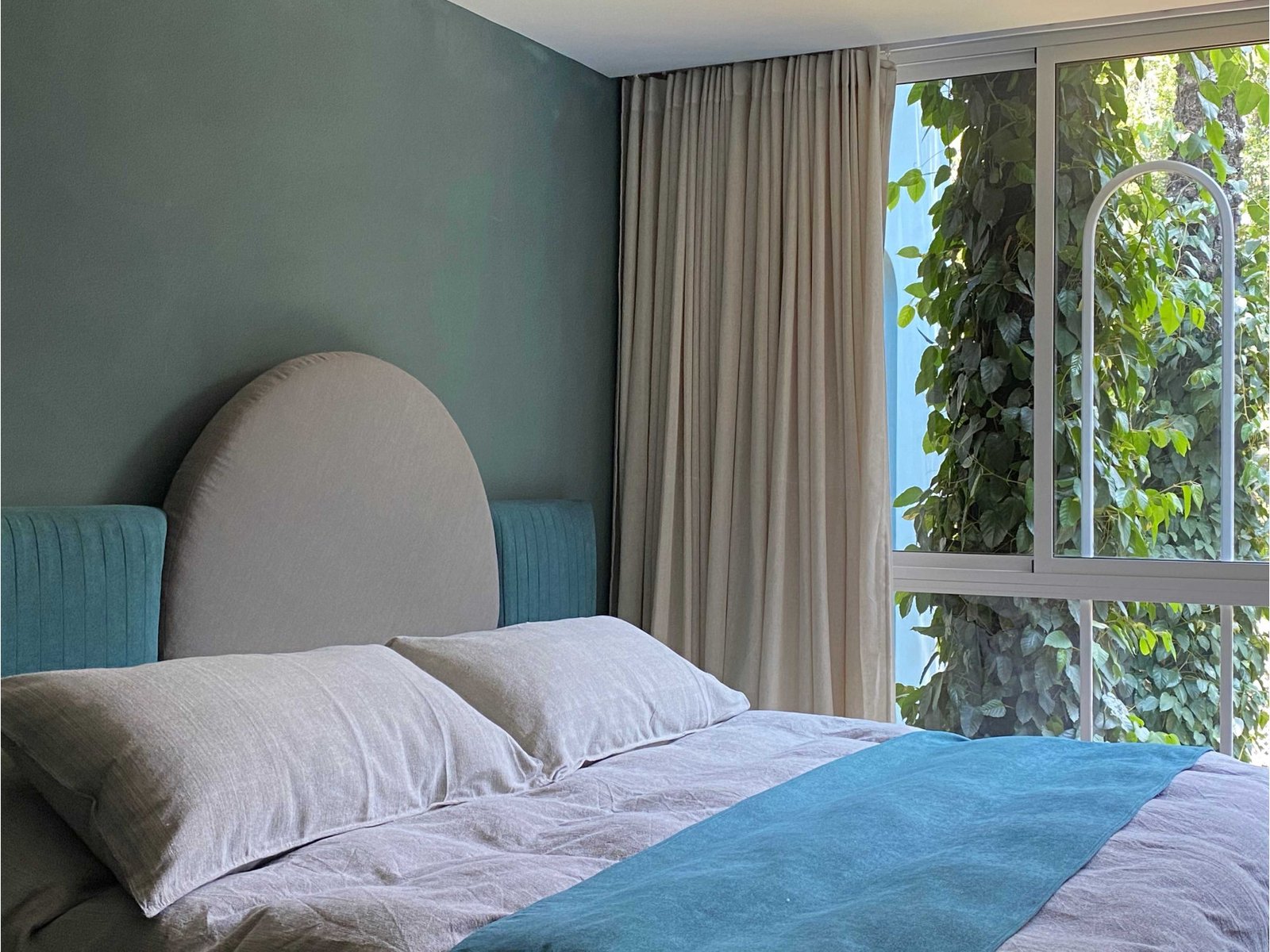 UMA Casa — rooms