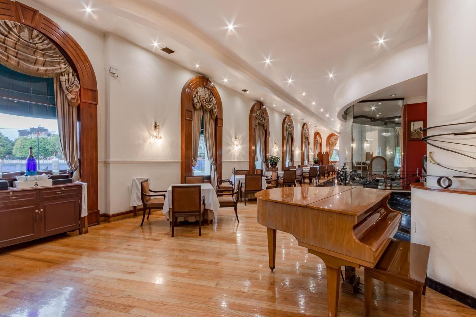 Hotel Imperial Reforma — eat & drink