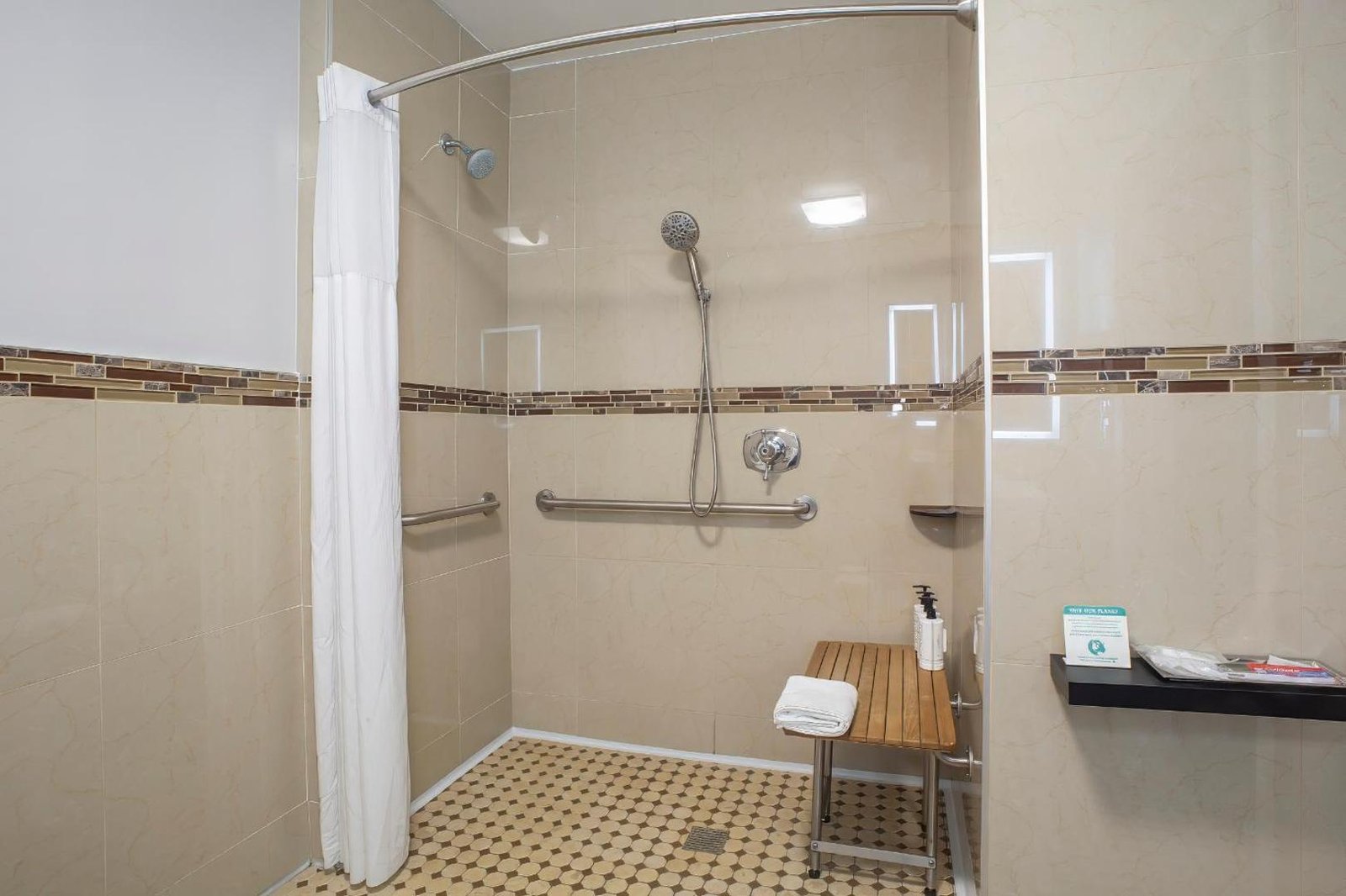 Palo Alto Inn — rooms