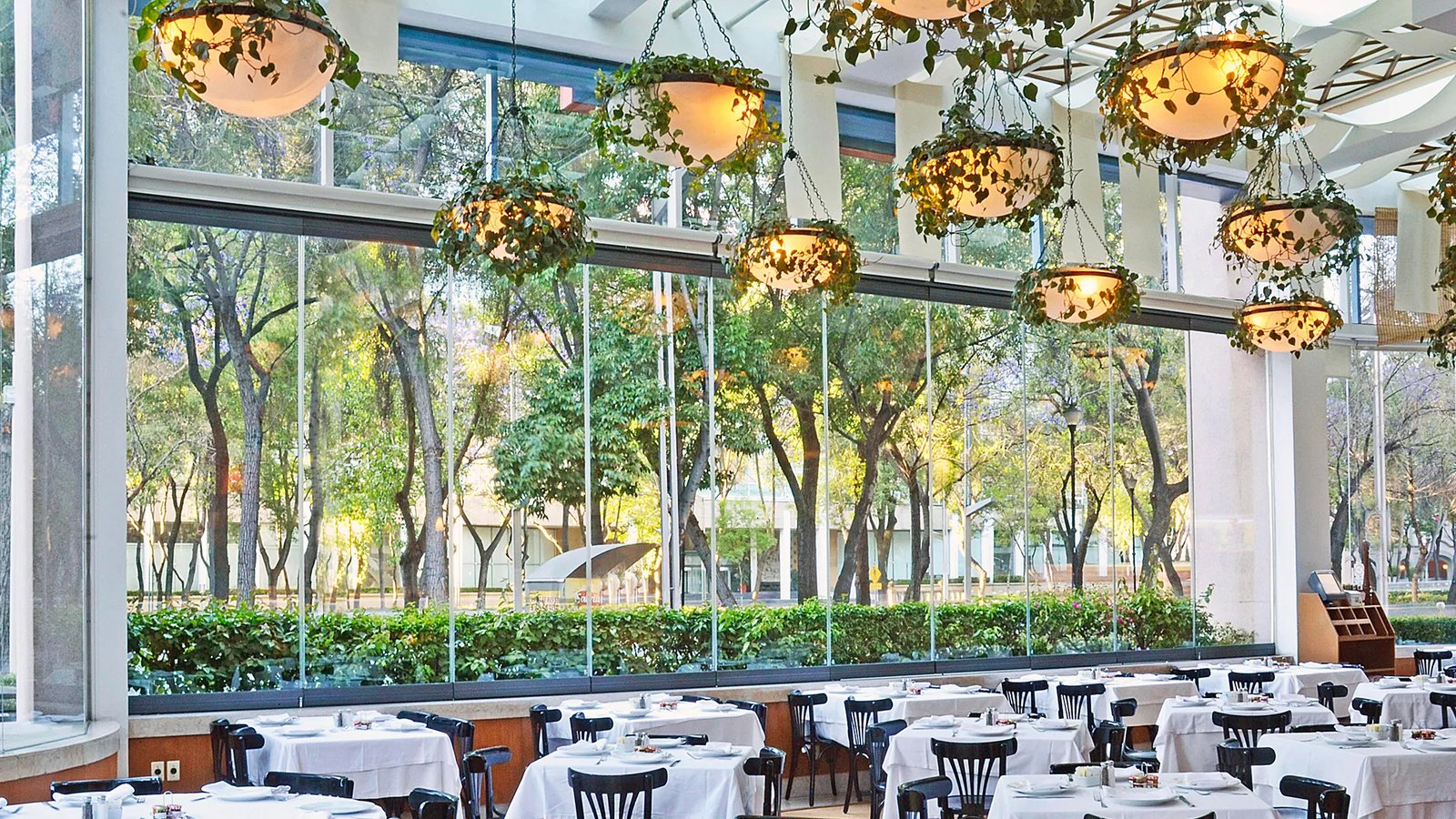Marquis Reforma — eat & drink