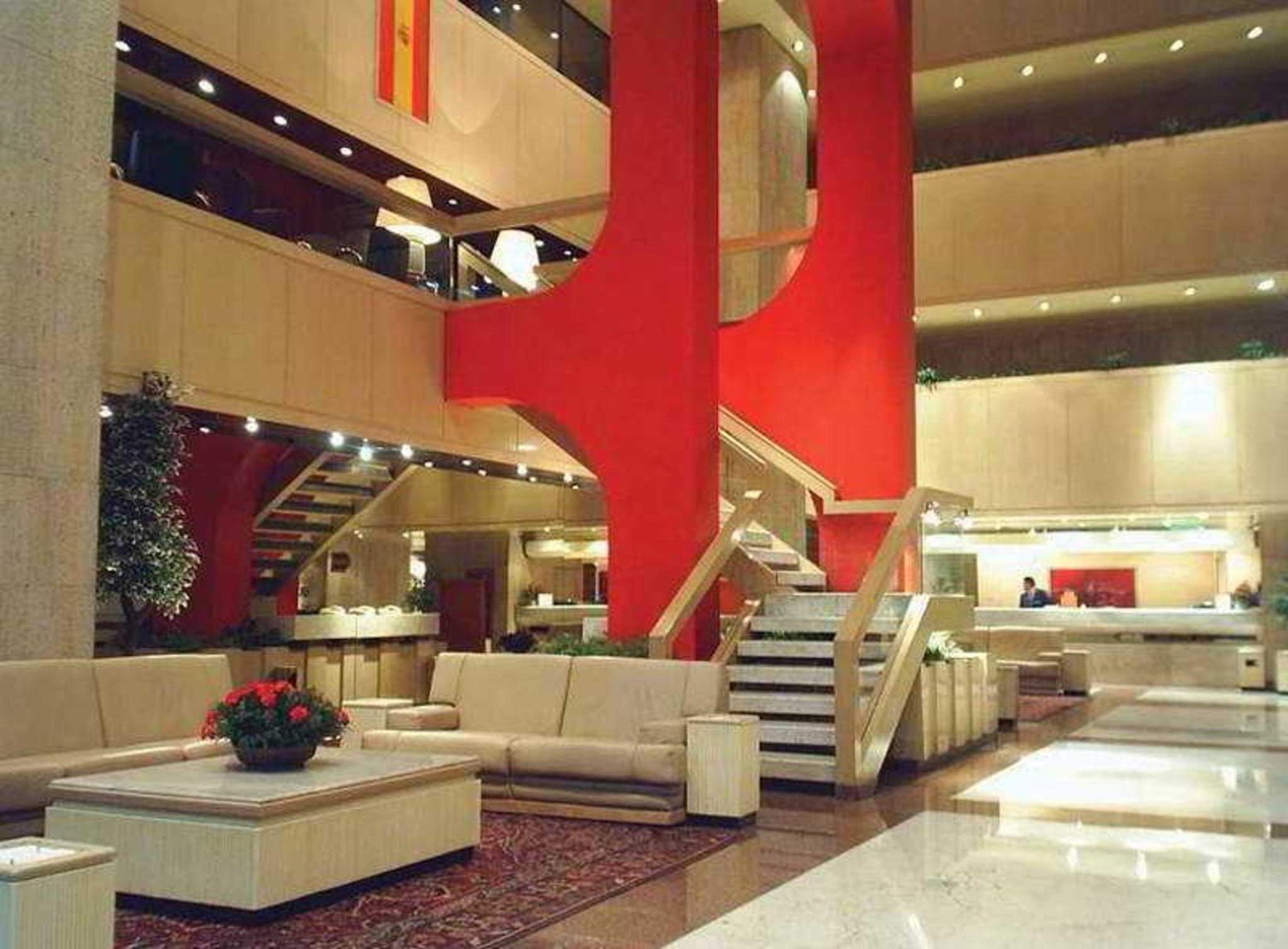 Hotel Sevilla Palace — vibe