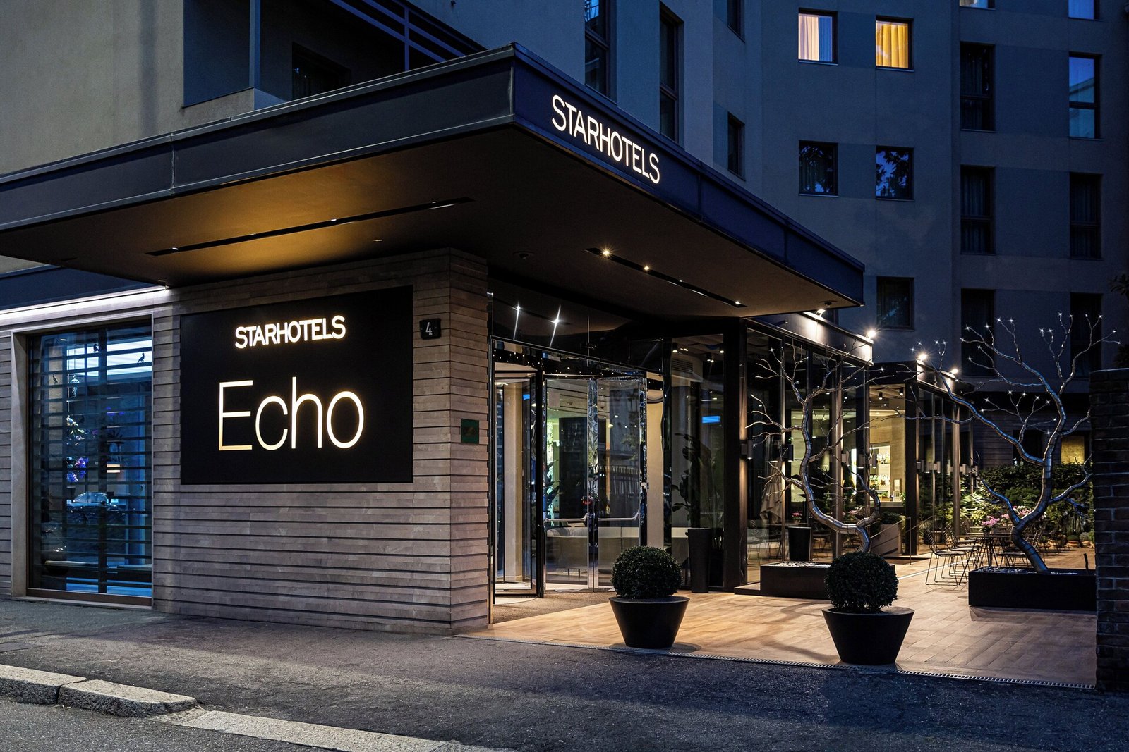 Starhotels E.c.ho. — backstory