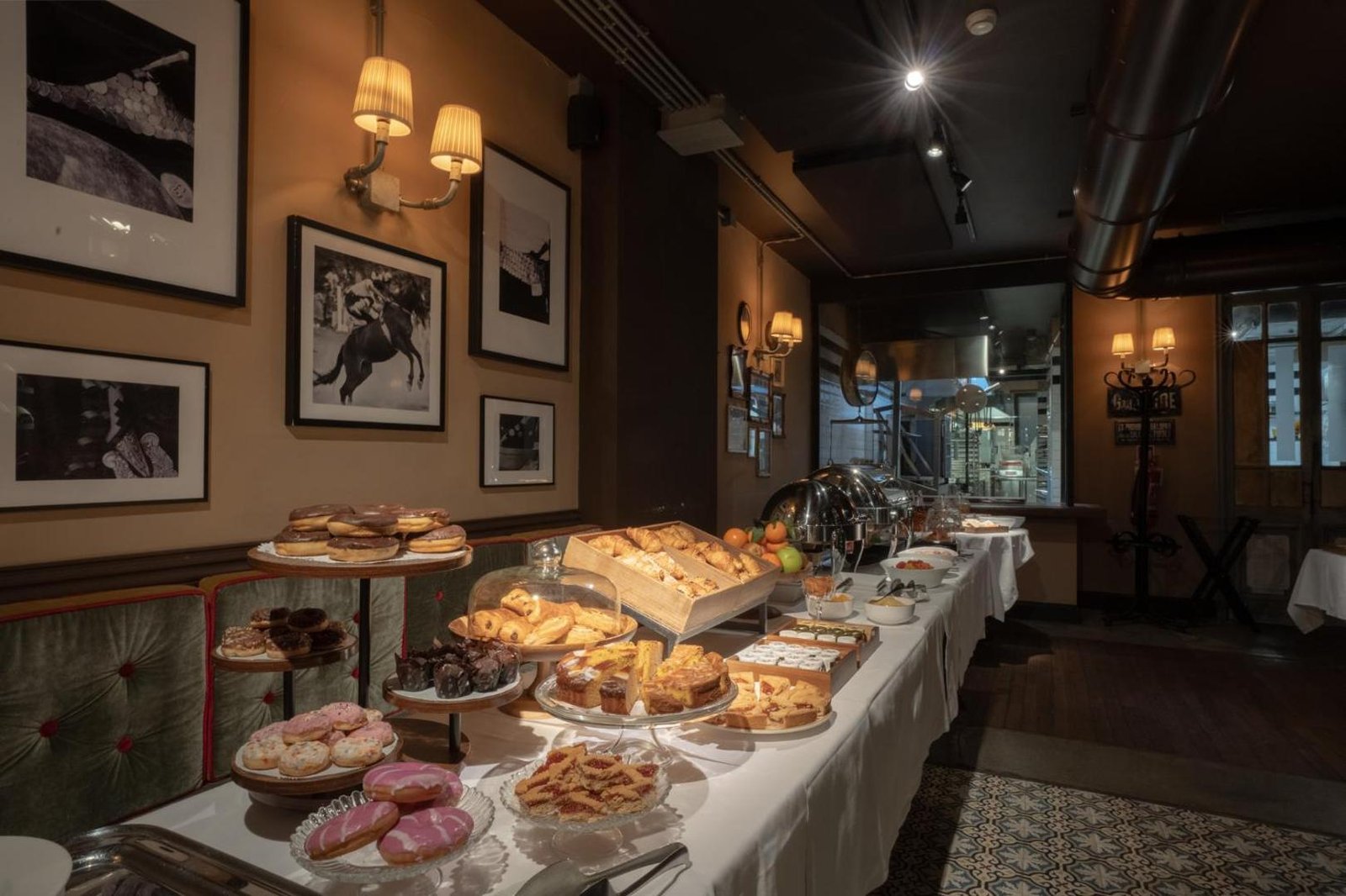 Speronari Suites — eat & drink