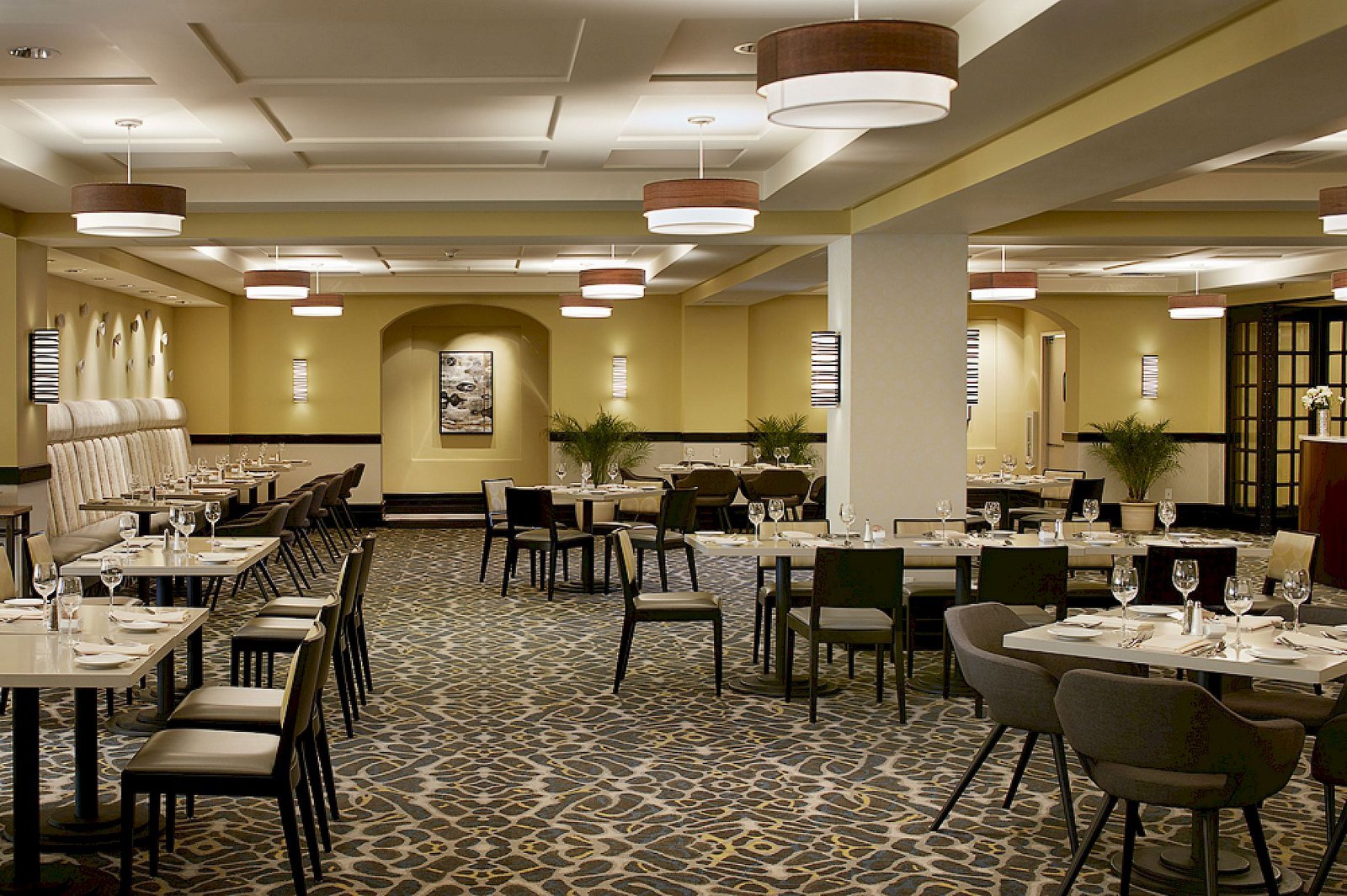 Crowne Plaza Palo Alto, 4290 bistro & bar