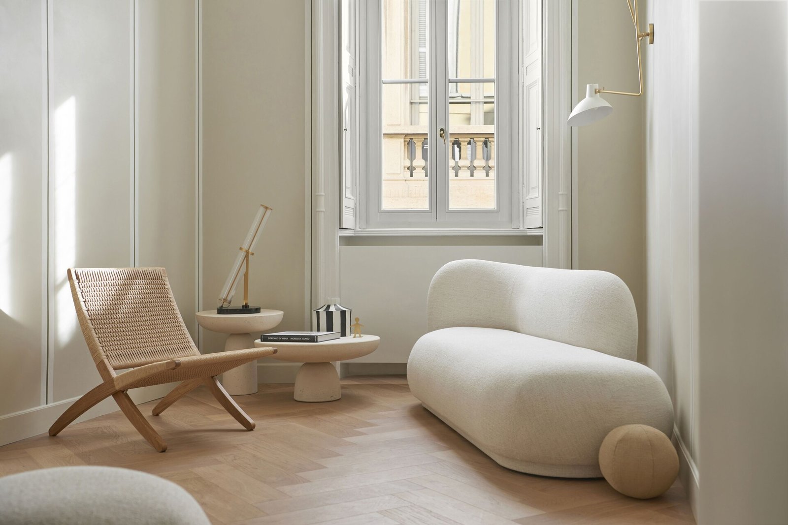 Crossing Manzoni — rooms