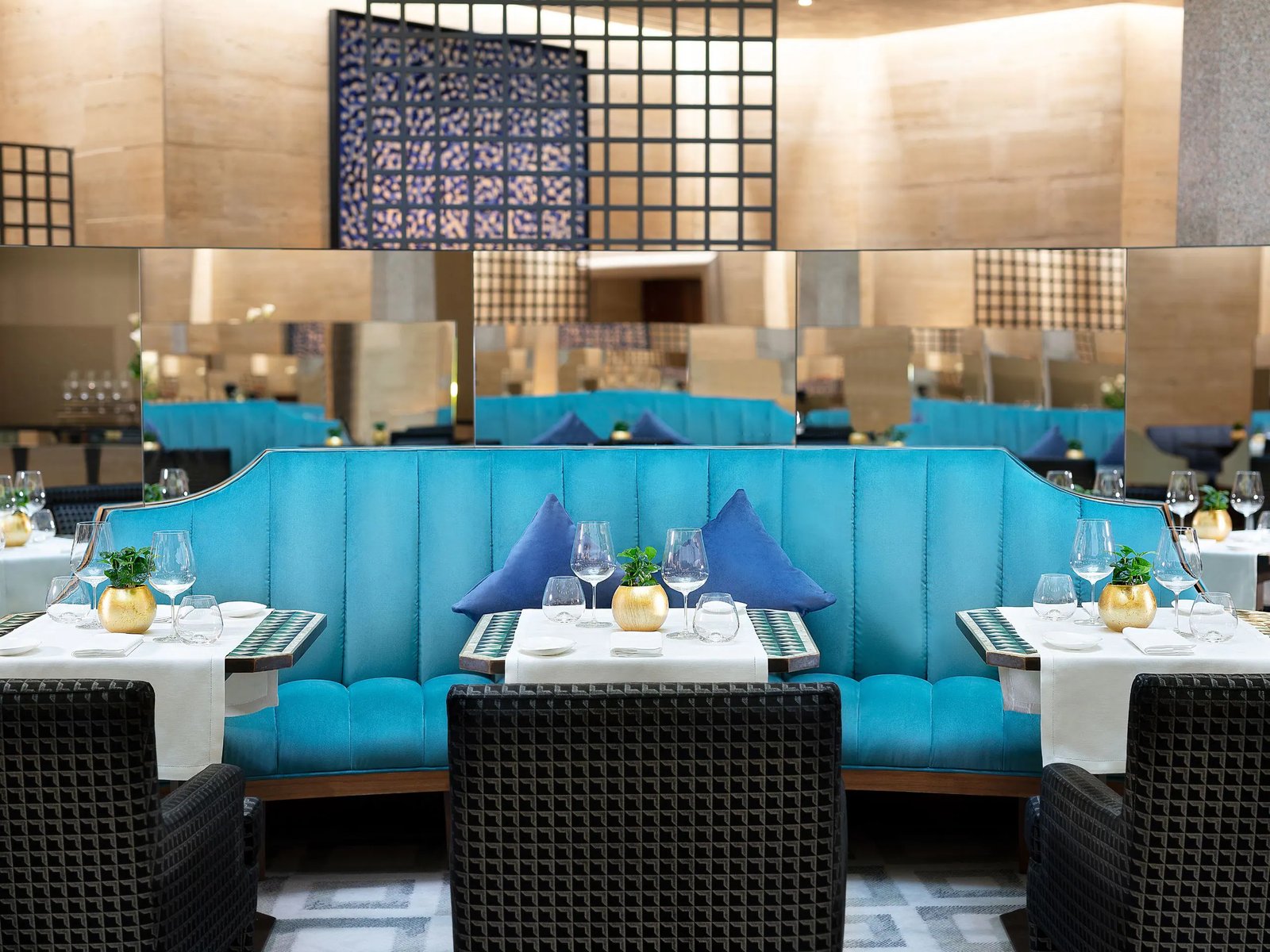Park Hyatt Milan, at the table