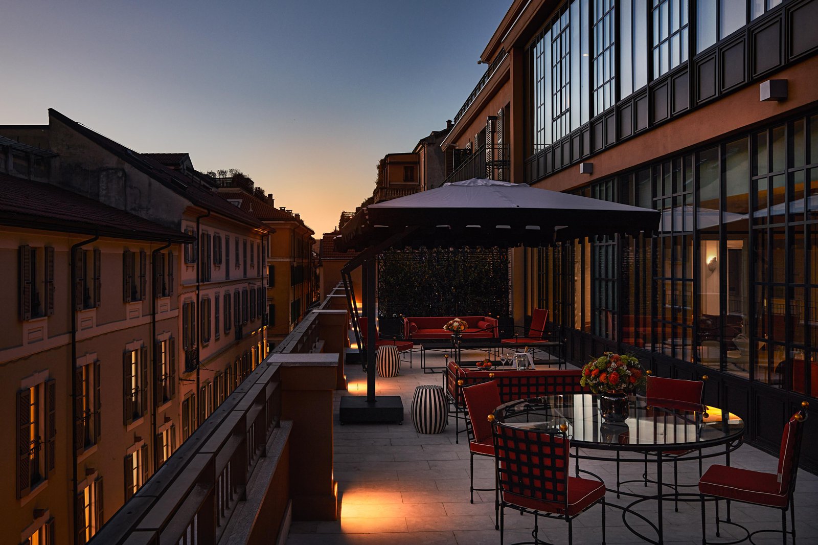 The Carlton — eat & drink