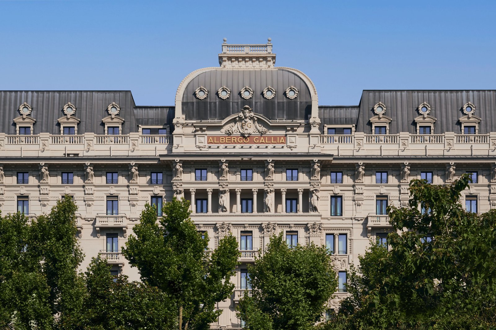 Excelsior Hotel Gallia, how it began