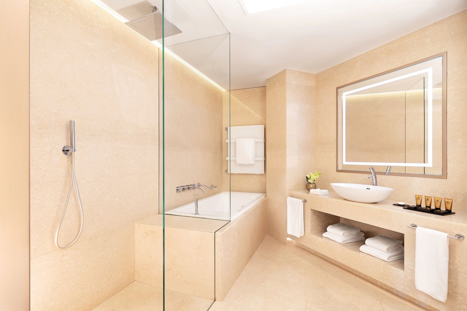 Excelsior Hotel Gallia — rooms