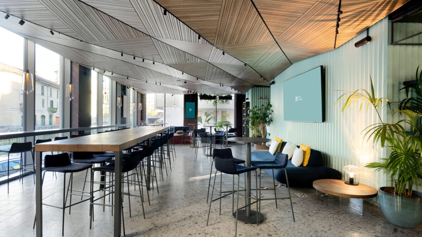 21 House of Stories — eat & drink