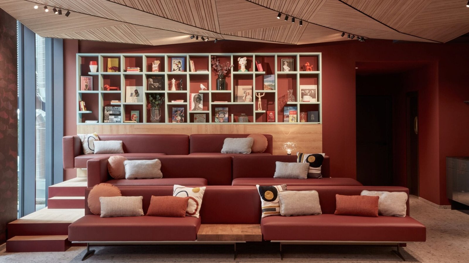 21 House of Stories — eat & drink