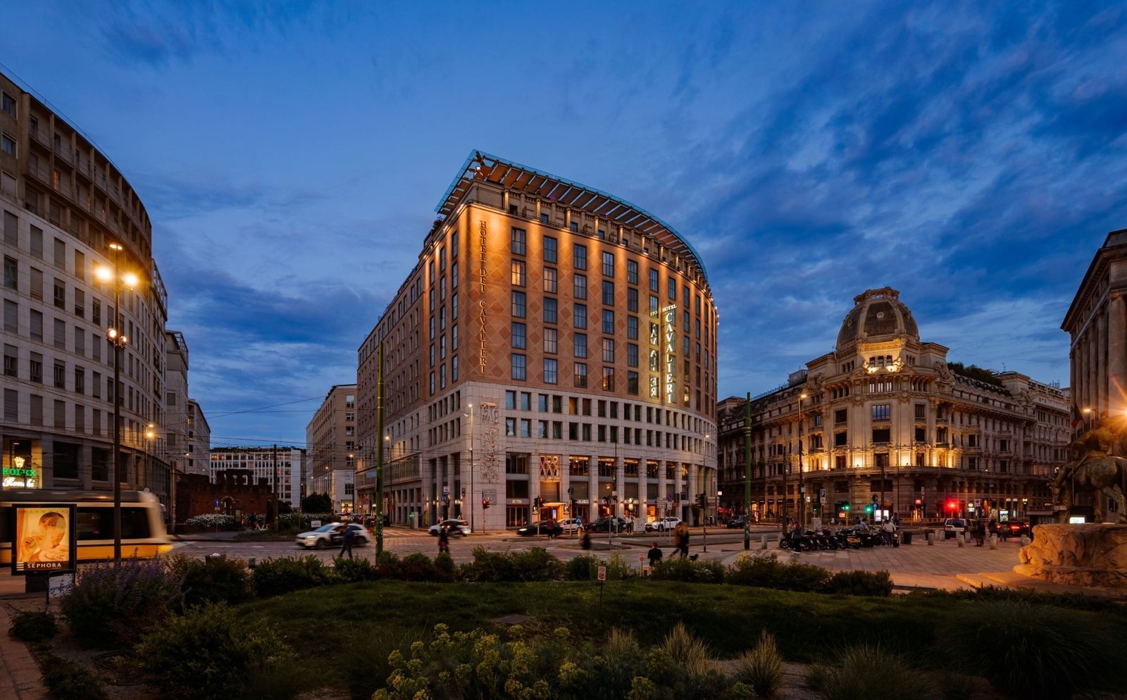 Hotel Dei Cavalieri Milano Duomo — backstory