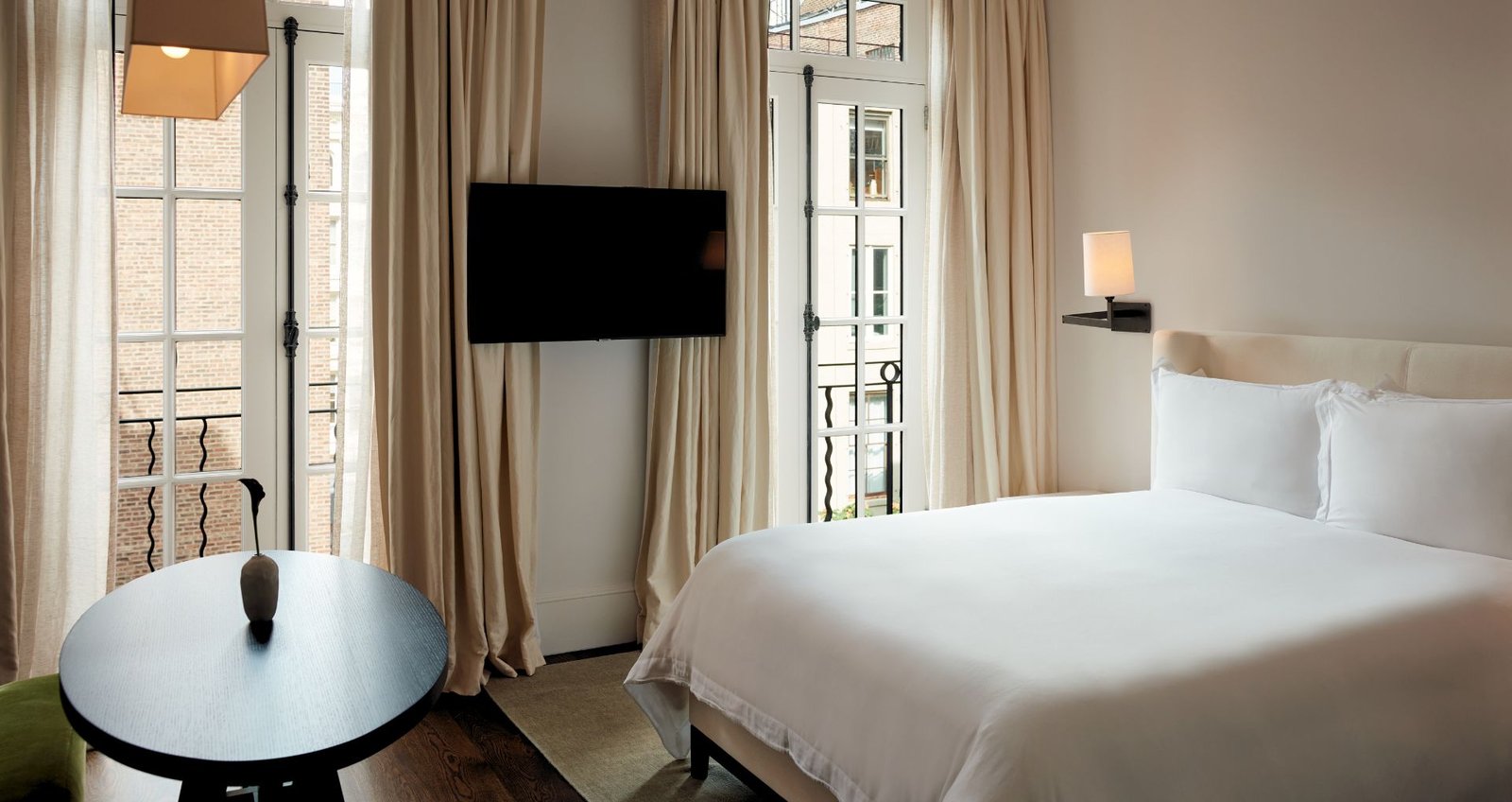 (The Mercer) — rooms
