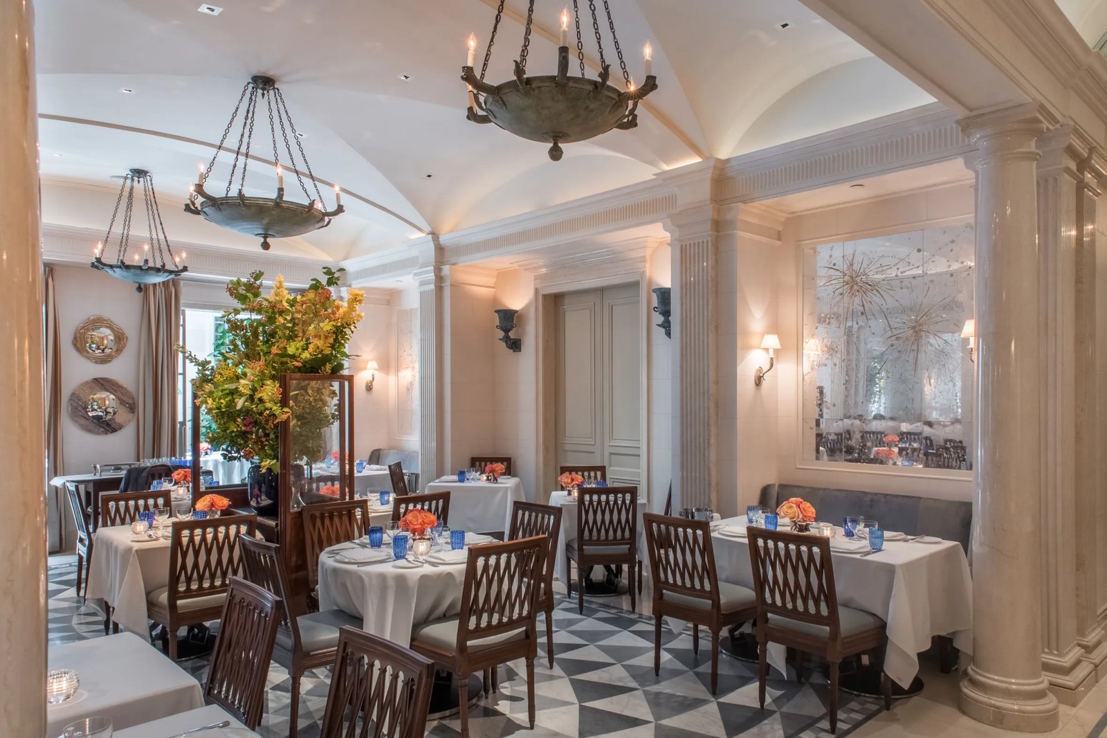 The Lowell Hotel — eat & drink