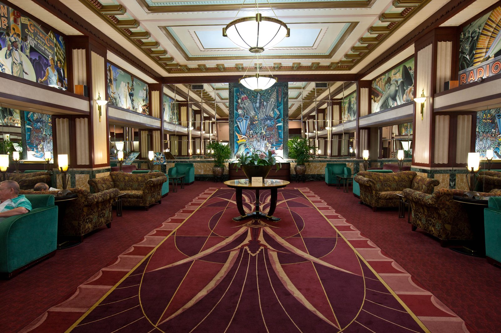 Hotel Edison — vibe