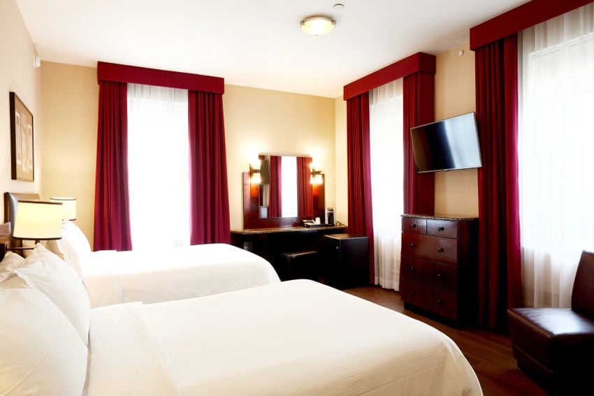 Washington Square Hotel — rooms