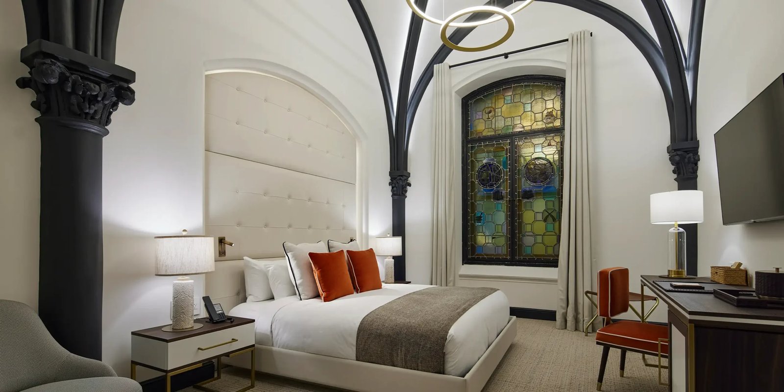 The Chemists Club Hotel — rooms